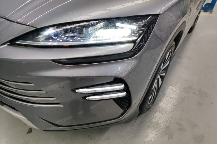 Used BYD Song PLUS New Energy 2023 Champion Edition DM-i 110KM Flagship PLUS Left Front Headlight