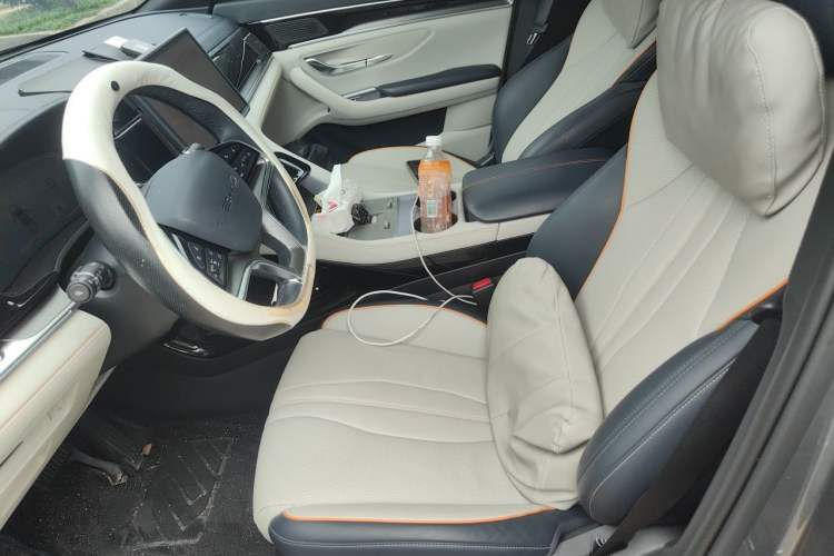 Used BYD Song PLUS New Energy 2023 Champion Edition DM-i 110KM Flagship PLUS Left Front Seat