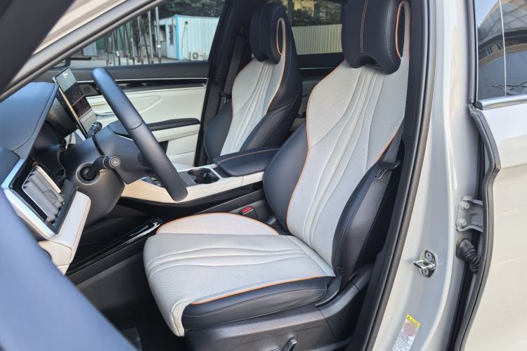 Used BYD Song PLUS New Energy 2023 Champion Edition EV 520KM Flagship Model Left Front Seat