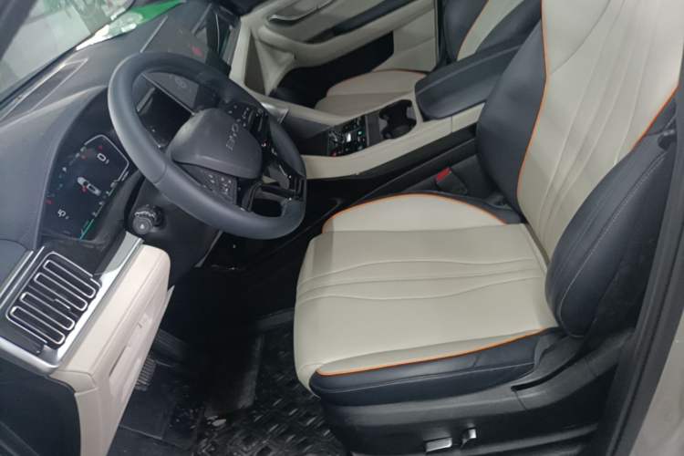 Used BYD Song PLUS New Energy 2023 Champion Edition DM-i 110KM Flagship Model Left Front Seat