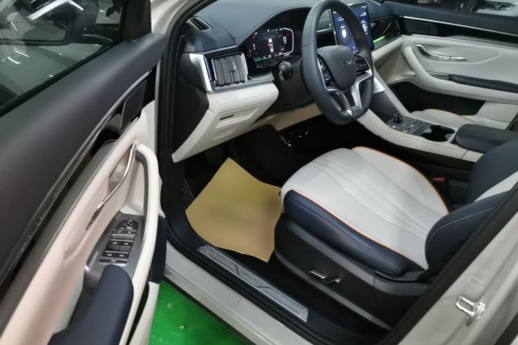 Used BYD Song PLUS New Energy 2023 Champion Edition DM-i 150KM Flagship PLUS Left Front Seat