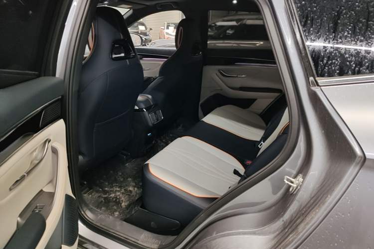 Used BYD Song PLUS New Energy 2023 Champion Edition DM-i 110KM Flagship PLUS Left Rear Seat