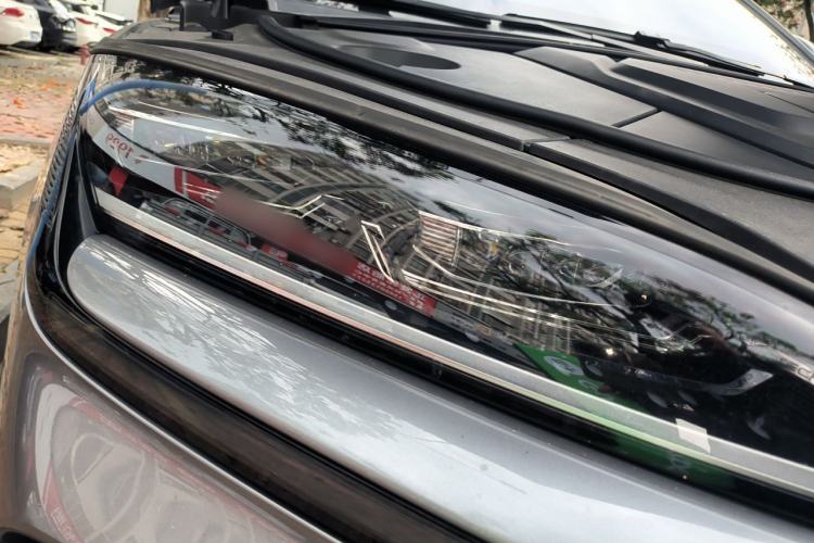 Used BYD Song PLUS New Energy 2023 Champion Edition DM-i 110KM Flagship PLUS Right Front Headlight