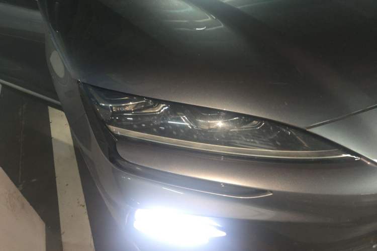 Used BYD Song PLUS New Energy 2023 Champion Edition EV 605KM Flagship PLUS Right Front Headlight