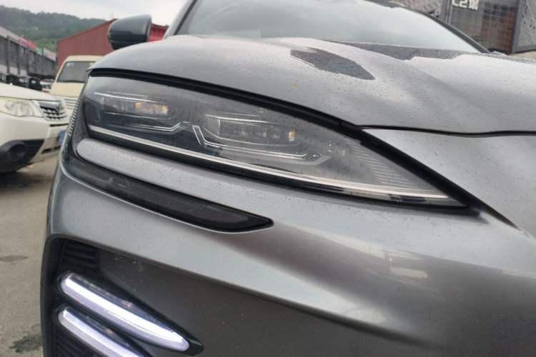 Used BYD Song PLUS New Energy 2023 Champion Edition DM-i 110KM Flagship PLUS Right Front Headlight