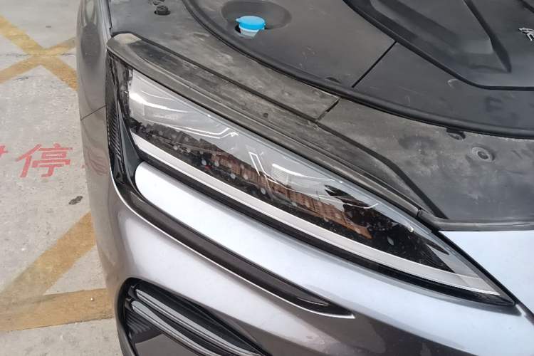 Used BYD Song PLUS New Energy 2023 Champion Edition EV 520KM Prestige Model Right Front Headlight