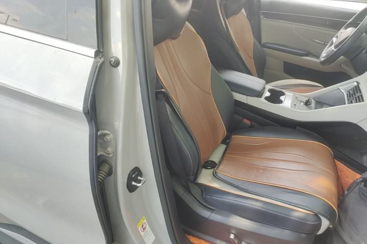 Used BYD Song PLUS New Energy 2023 Champion Edition DM-i 110KM Flagship PLUS Right Front Seat