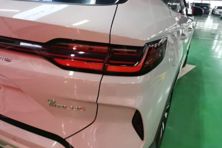 Used BYD Song PLUS New Energy 2023 Champion Edition DM-i 150KM Flagship PLUS Right Rear Taillight