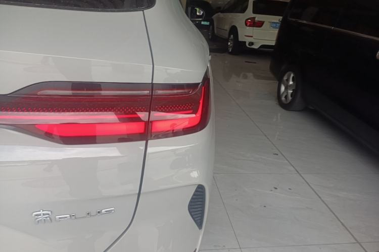Used BYD Song PLUS New Energy 2023 Champion Edition DM-i 110KM Flagship Model Right Rear Taillight