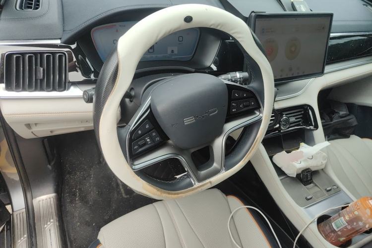 Used BYD Song PLUS New Energy 2023 Champion Edition DM-i 110KM Flagship PLUS Steering Wheel