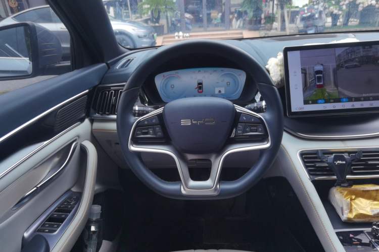 Used BYD Song PLUS New Energy 2023 Champion Edition DM-i 150KM Flagship PLUS Steering Wheel