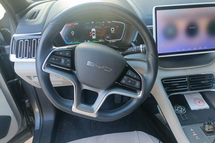 Used BYD Song PLUS New Energy 2023 Champion Edition EV 520KM Flagship Model Steering Wheel