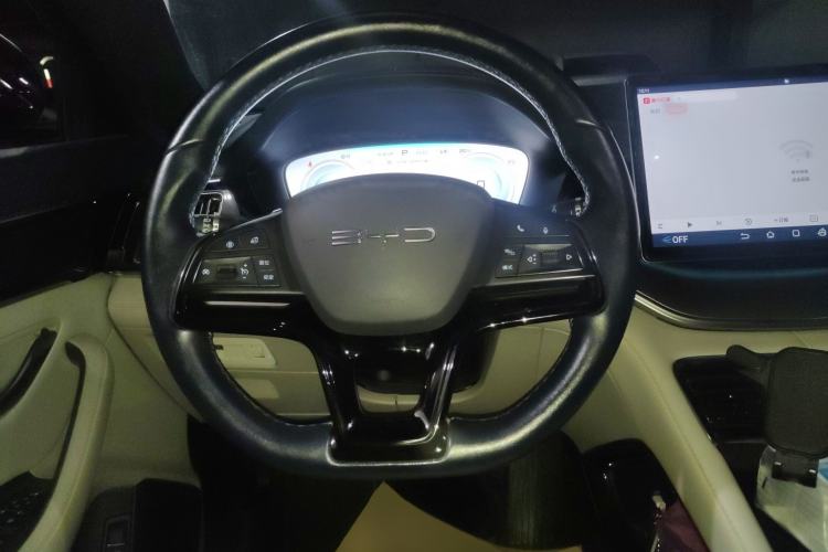 Used BYD Song PLUS New Energy 2023 Champion Edition EV 520KM Prestige Model Steering Wheel