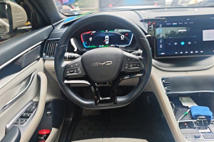 Used BYD Song PLUS New Energy 2023 Champion Edition EV 520KM Prestige Model Steering Wheel