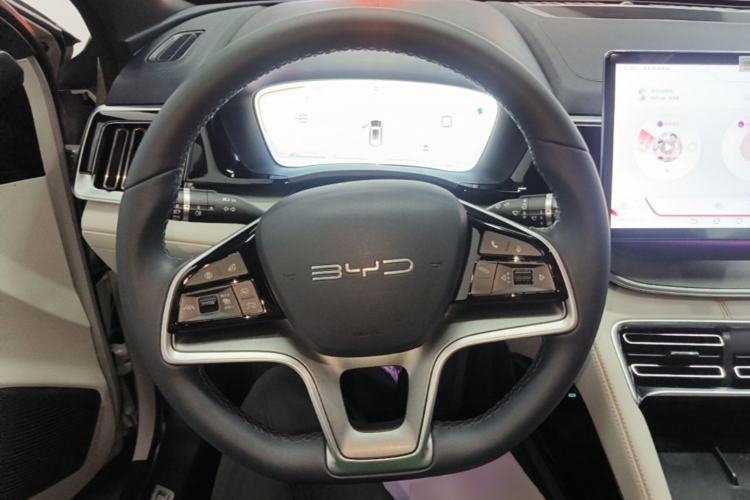 Used BYD Song PLUS New Energy 2023 Champion Edition DM-i 150KM Flagship PLUS Steering Wheel