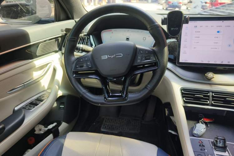 Used BYD Song PLUS New Energy 2023 Champion Edition DM-i 110KM Flagship Model Steering Wheel