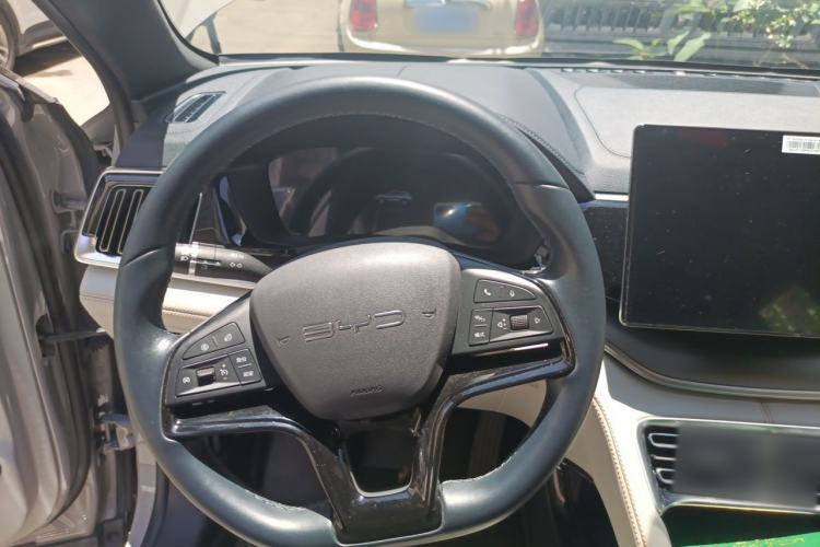 Used BYD Song PLUS New Energy 2023 Champion Edition DM-i 110KM Flagship Model Steering Wheel