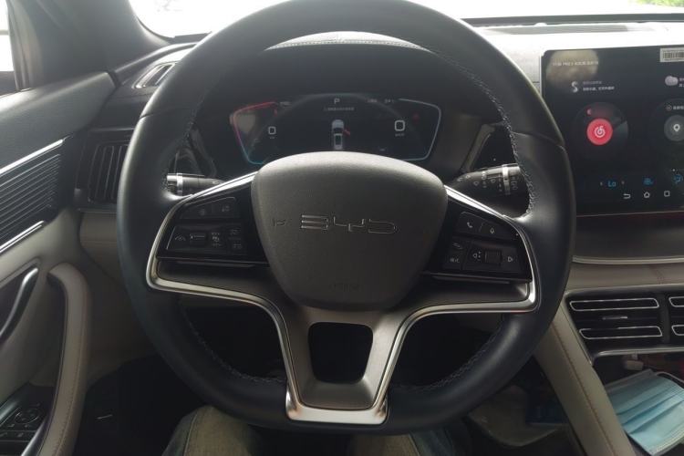 Used BYD Song PLUS New Energy 2023 Champion Edition DM-i 150KM Flagship PLUS Steering Wheel