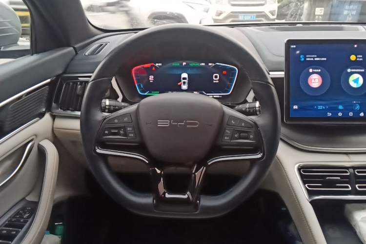 Used BYD Song PLUS New Energy 2023 Champion Edition EV 520KM Prestige Model Steering Wheel