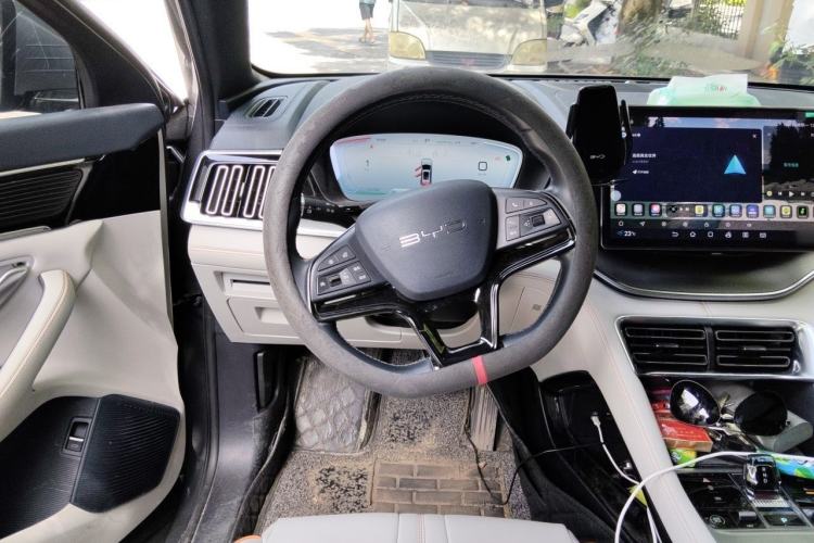 Used BYD Song PLUS New Energy 2023 Champion Edition DM-i 110KM Flagship Model Steering Wheel