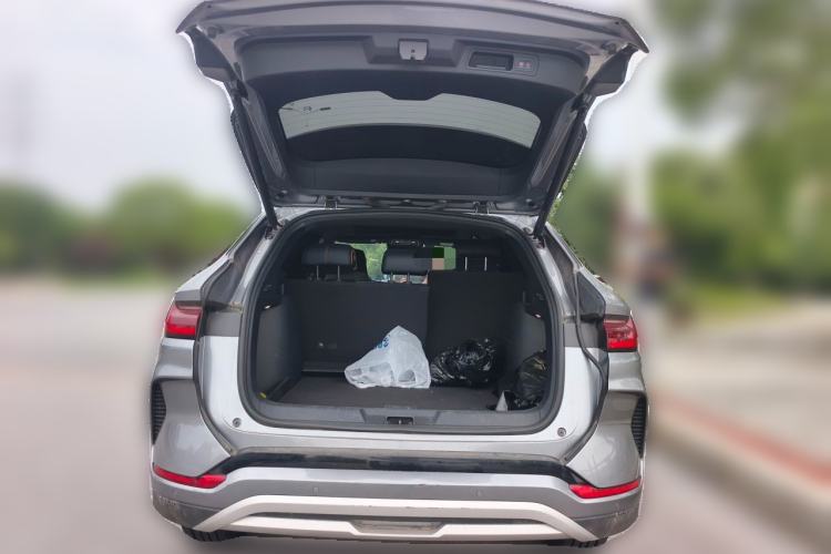 Used BYD Song PLUS New Energy 2023 Champion Edition EV 520KM Flagship Model Trunk