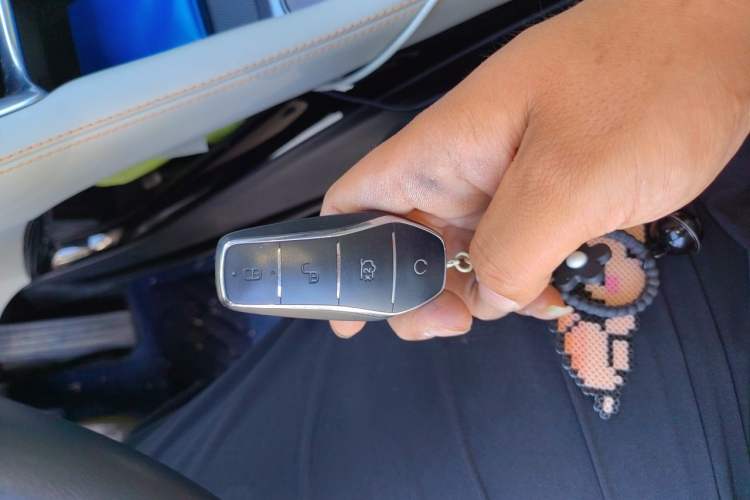 Used BYD Song PLUS New Energy 2023 Champion Edition EV 520KM Prestige Model Vehicle Key