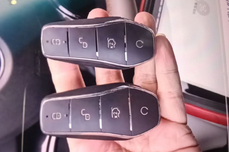 Used BYD Song PLUS New Energy 2023 Champion Edition EV 520KM Prestige Model Vehicle Key