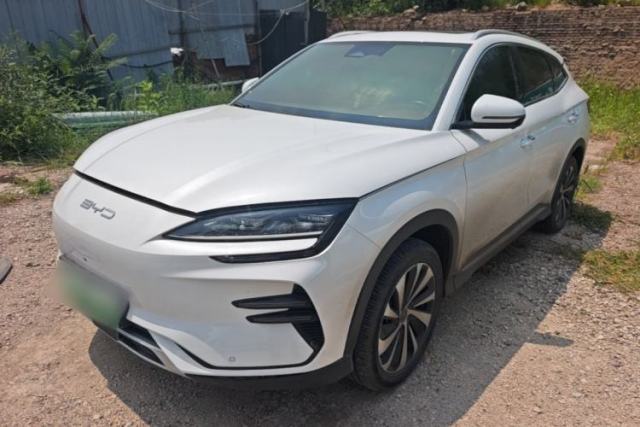 Used BYD Song PLUS New Energy 2023 Champion Edition EV 520KM Flagship Model
