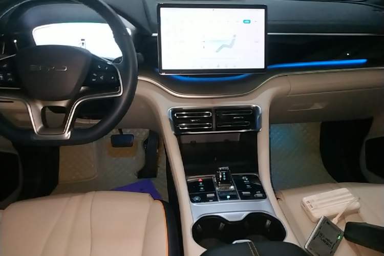 Used BYD Song PLUS New Energy 2023 Champion Edition DM-i 110KM Flagship PLUS Audio And AC Panel
