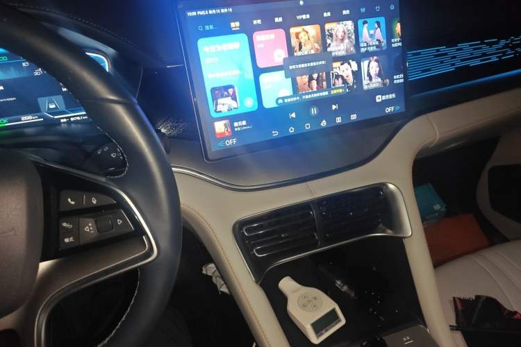 Used BYD Song PLUS New Energy 2023 Champion Edition EV 520KM Flagship Model Audio And AC Panel