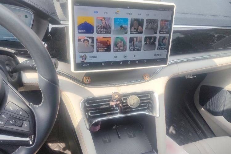 Used BYD Song PLUS New Energy 2023 Champion Edition EV 520KM Prestige Model Audio And AC Panel