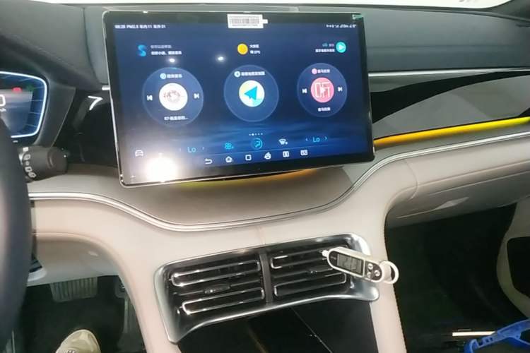 Used BYD Song PLUS New Energy 2023 Champion Edition DM-i 110KM Flagship PLUS Audio And AC Panel