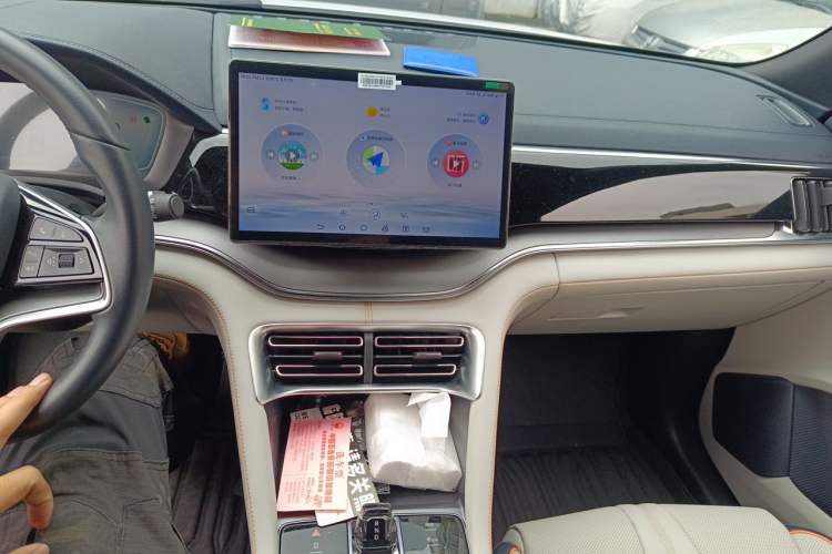 Used BYD Song PLUS New Energy 2023 Champion Edition DM-i 110KM Flagship PLUS Audio And AC Panel