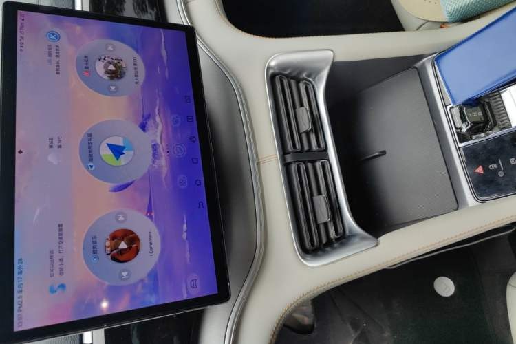 Used BYD Song PLUS New Energy 2023 Champion Edition DM-i 110KM Flagship Model Audio And AC Panel