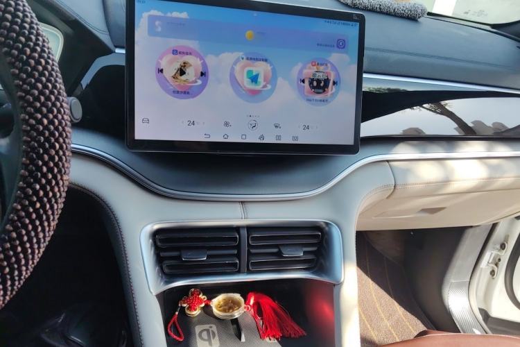 Used BYD Song PLUS New Energy 2023 Champion Edition EV 520KM Prestige Model Audio And AC Panel