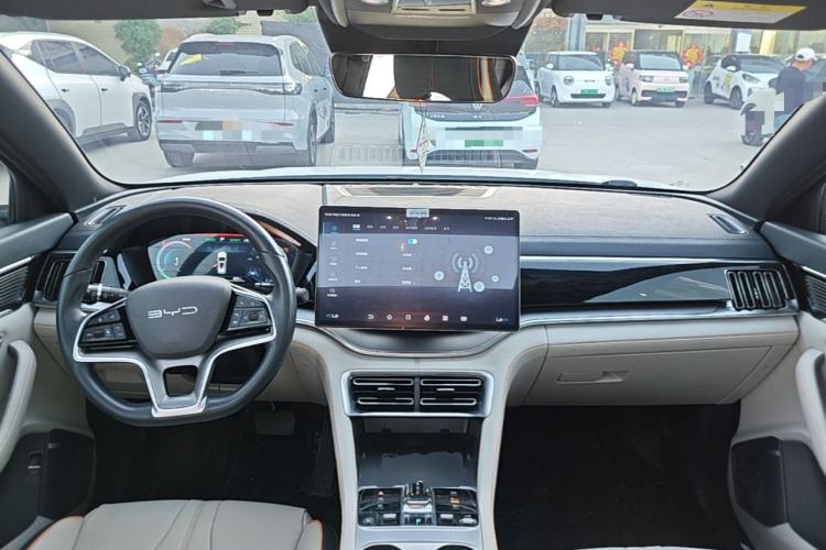 Used BYD Song PLUS New Energy 2023 Champion Edition EV 605KM Flagship PLUS Center Console