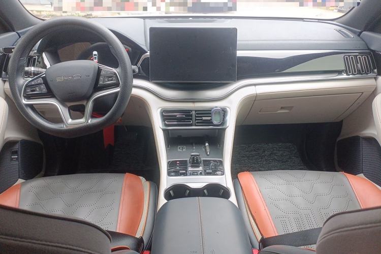 Used BYD Song PLUS New Energy 2023 Champion Edition DM-i 150KM Flagship PLUS Center Console