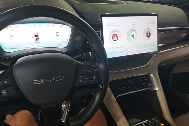 Used BYD Song PLUS New Energy 2023 Champion Edition DM-i 110KM Flagship Model Center Console