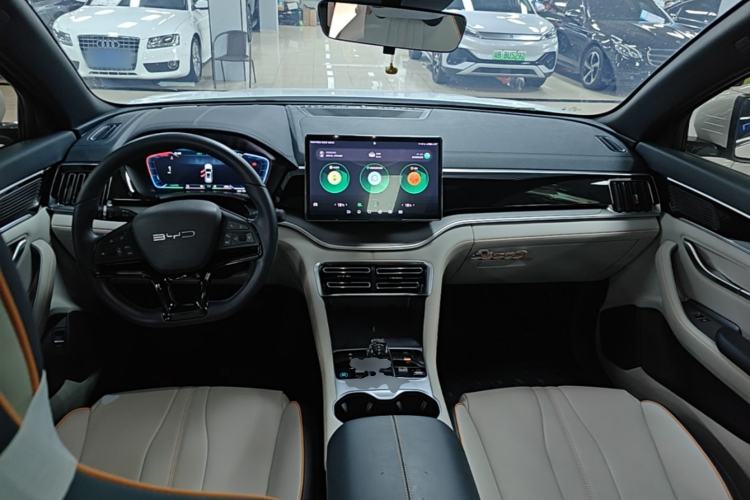 Used BYD Song PLUS New Energy 2023 Champion Edition DM-i 110KM Flagship Model Center Console