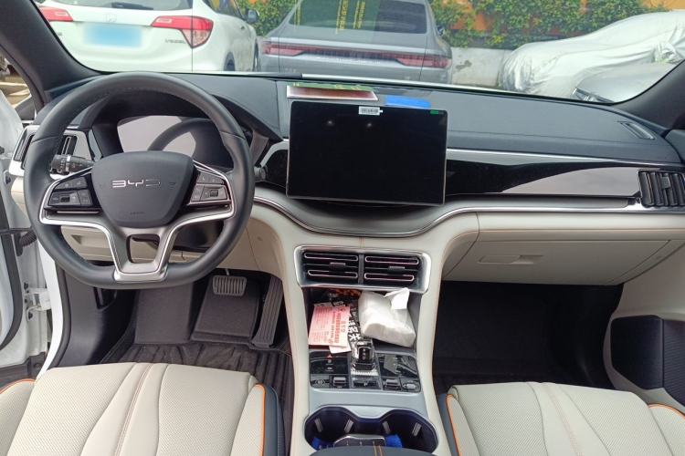 Used BYD Song PLUS New Energy 2023 Champion Edition DM-i 110KM Flagship PLUS Center Console