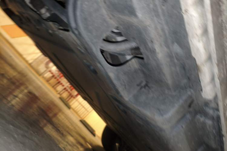 Used BYD Song PLUS New Energy 2023 Champion Edition DM-i 150KM Flagship PLUS Chassis Front Left