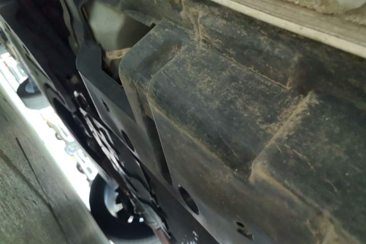 Used BYD Song PLUS New Energy 2023 Champion Edition DM-i 110KM Flagship Model Chassis Front Right