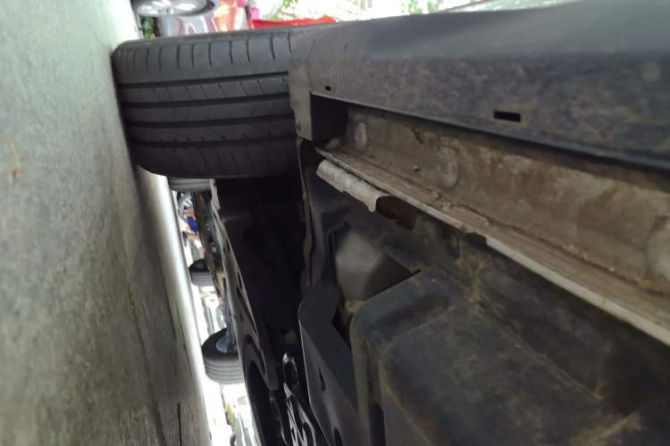 Used BYD Song PLUS New Energy 2023 Champion Edition DM-i 110KM Flagship Model Chassis Front