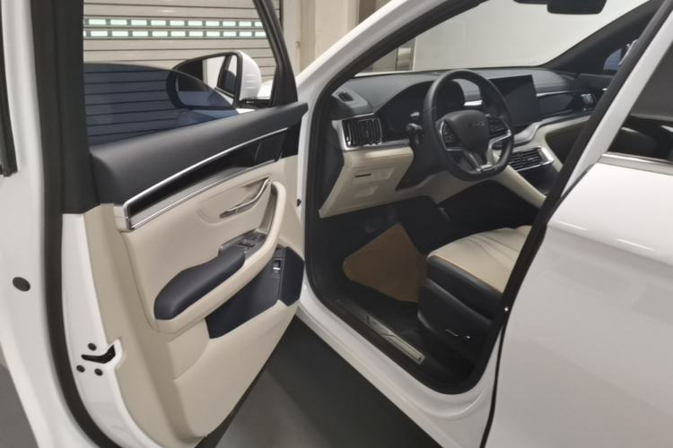 Used BYD Song PLUS New Energy 2023 Champion Edition DM-i 150KM Flagship PLUS Driver Seat