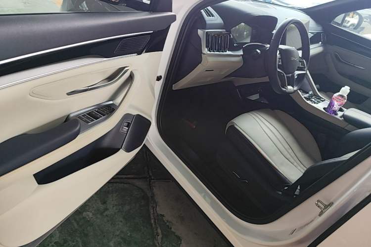 Used BYD Song PLUS New Energy 2023 Champion Edition DM-i 110KM Flagship PLUS Driver Seat