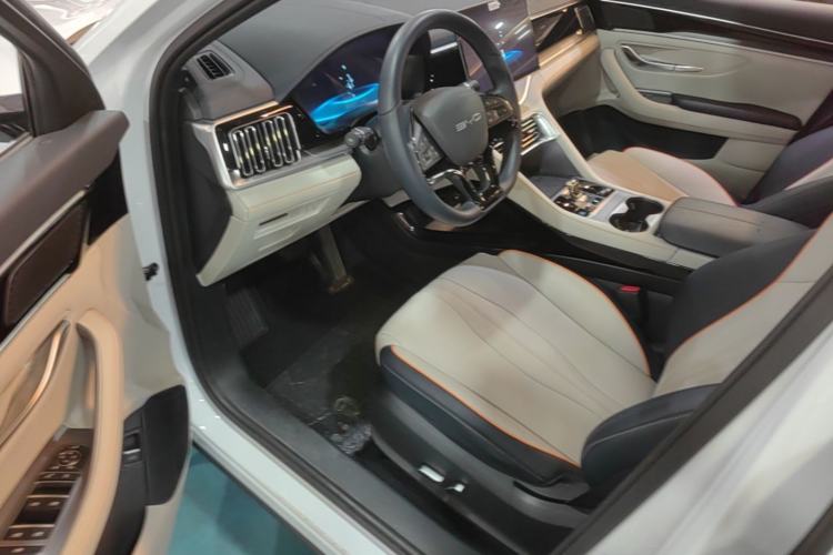 Used BYD Song PLUS New Energy 2023 Champion Edition EV 520KM Prestige Model Driver Seat