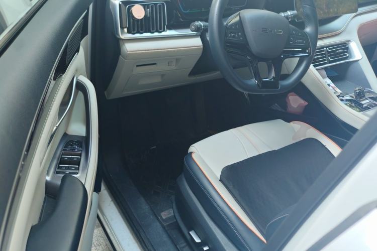 Used BYD Song PLUS New Energy 2023 Champion Edition DM-i 110KM Flagship Model Driver Seat