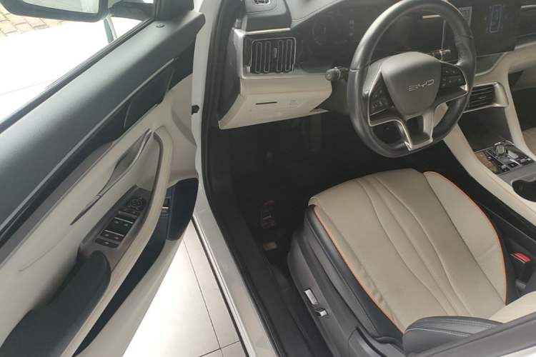 Used BYD Song PLUS New Energy 2023 Champion Edition DM-i 110KM Flagship PLUS Driver Seat