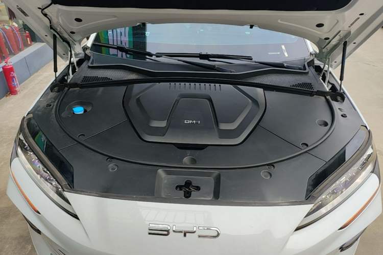 Used BYD Song PLUS New Energy 2023 Champion Edition DM-i 110KM Flagship PLUS Engine Bay