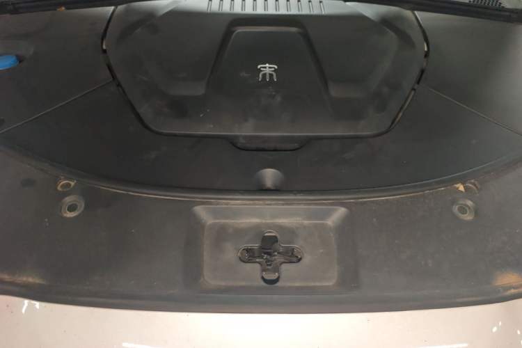 Used BYD Song PLUS New Energy 2023 Champion Edition EV 520KM Luxury Model Engine Bay